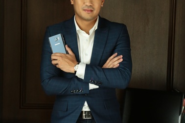 Phillip Nguyễn: “Làm việc cũng là một cách tận hưởng cuộc sống”