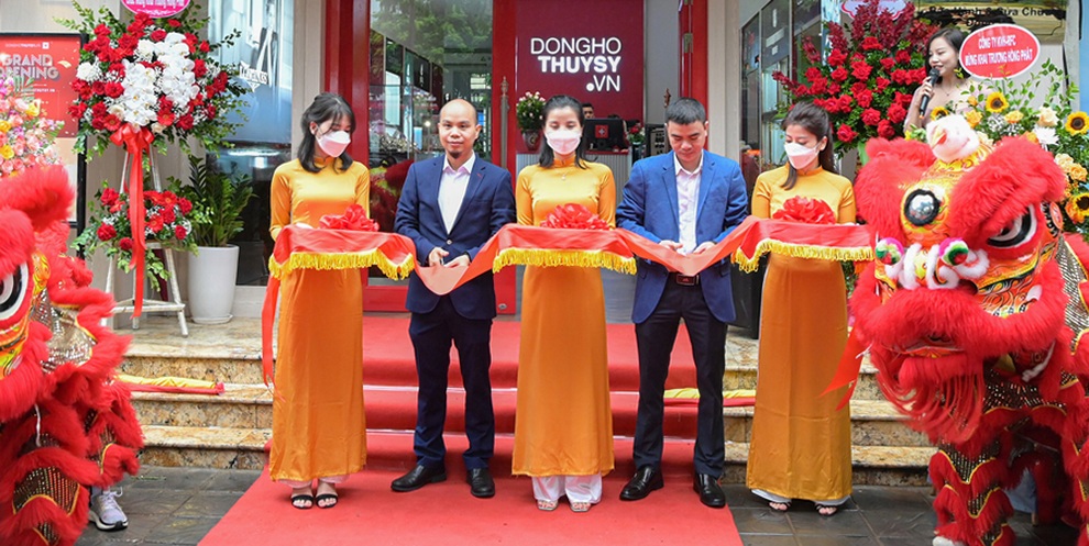 Khai trương showroom trải nghiệm đồng hồ Thụy Sỹ tại Hà Nội - 1 Khai trương showroom trải nghiệm đồng hồ Thụy Sỹ tại Hà Nội - 1