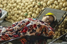 Những người phụ nữ quanh năm “ngủ ngồi”, không có ngày lễ 20/10