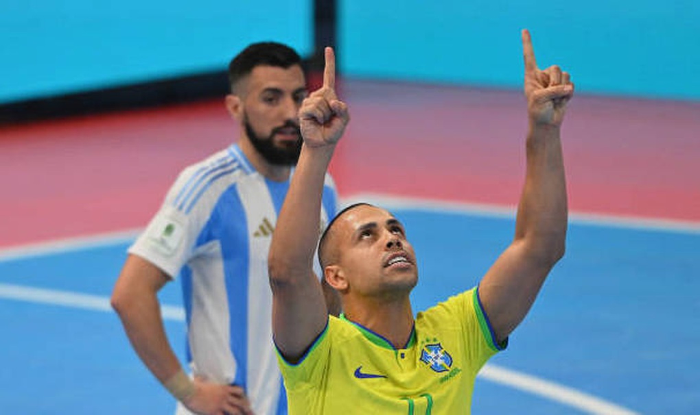 Đánh bại kình địch Argentina, Brazil lần thứ 6 vô địch World Cup futsal - 1