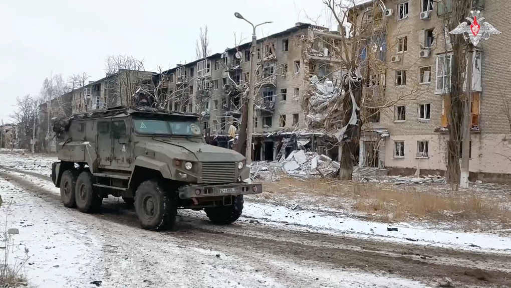 Nga tung toàn bộ kho vũ khí, công phá loạt cứ điểm miền Đông Ukraine - 1