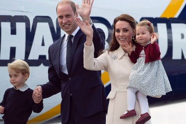 Công nương Anh mang thai con thứ 3