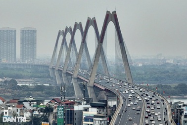 Hà Nội sắp làm hàng rào trên cầu Nhật Tân