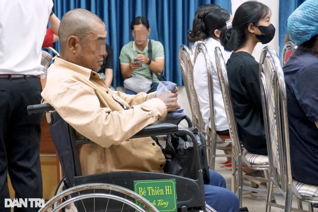 Tết của người đàn ông phát hiện suy thận giai đoạn cuối sau 36 giờ cấp cứu - 2 Tết của người đàn ông phát hiện suy thận giai đoạn cuối sau 36 giờ cấp cứu - 2