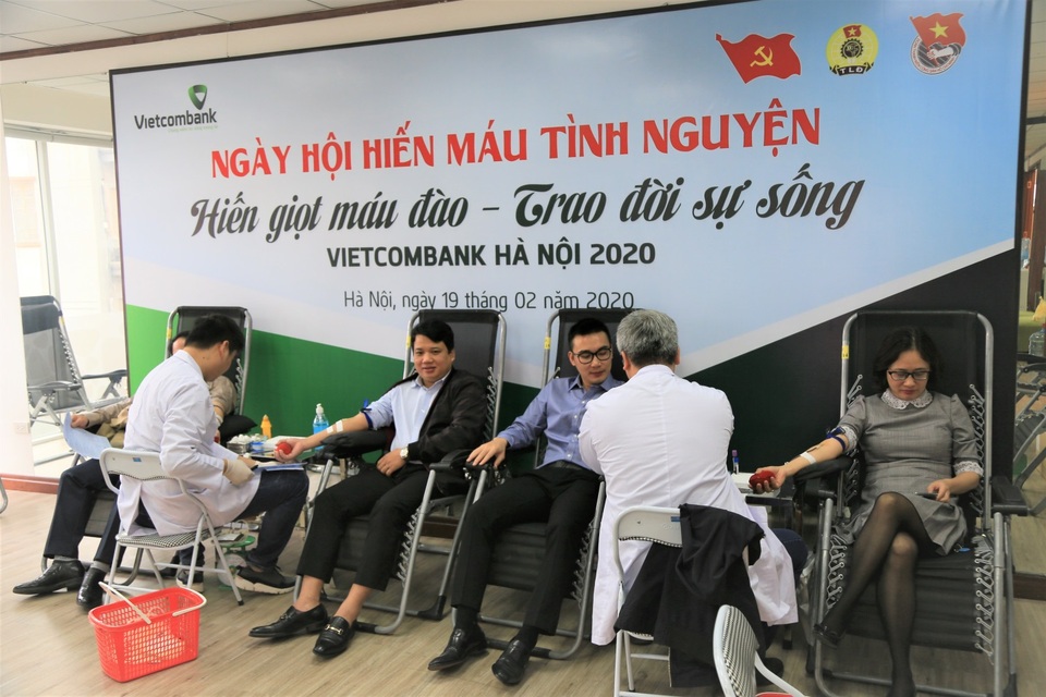 Vietcombank Hà Nội: Góp phần phát triển kinh tế Thủ đô - 4 Vietcombank Hà Nội: Góp phần phát triển kinh tế Thủ đô - 4