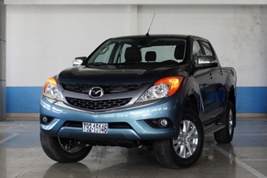 Mazda đột ngột tăng giá xe