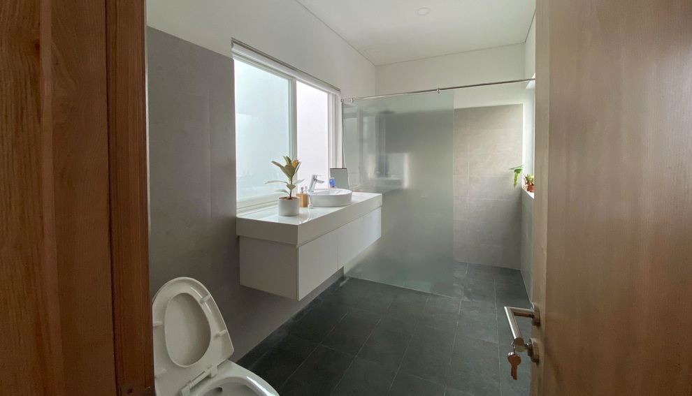 Xấu, đẹp bên trong ngôi nhà 2 tầng tốn nhiều tiền vẫn bị ví như lồng sắt - 9 Xấu, đẹp bên trong ngôi nhà 2 tầng tốn nhiều tiền vẫn bị ví như lồng sắt - 9