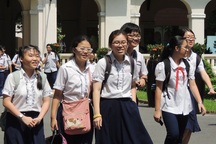 Học sinh bậc THCS tại TPHCM sẽ được miễn học phí