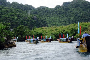 Hang Tối mở cửa đón du khách
