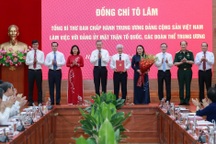 Tổng Bí thư trao quyết định thành lập Cơ quan Ủy ban T.Ư MTTQ Việt Nam