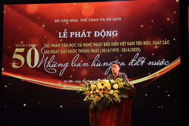 Nhà văn Nguyễn Bình Phương: "Sáng tạo nghệ thuật là việc không giới hạn"