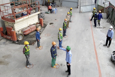 Giãn cách xã hội: 500 công nhân dự án vành đai 2 trên cao được hoạt động