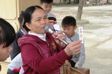 Về quê biển ngày Tết chơi bài “điếm” bằng câu hát giao duyên