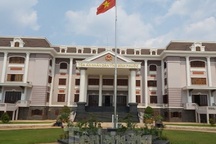 Bị cáo nhảy lầu tự tử sau tuyên án, luật sư nói gì?