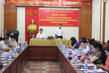  Vịnh Hạ Long thành tâm điểm cho liên kết du lịch Nam - Bắc