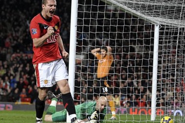 Vidic: “Tôi sẽ ở lại MU”