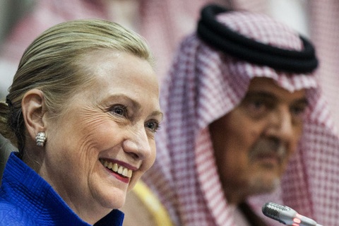 Ả rập Xê út đổ tiền cho bà Clinton tranh cử
