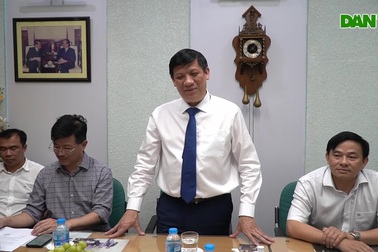 Tổng Biên tập Báo Dân trí nhận Kỷ niệm chương “Vì sức khỏe nhân dân”