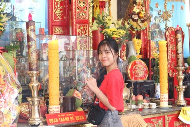 Du khách “xúng xính” check-in Hội An những ngày đầu năm mới