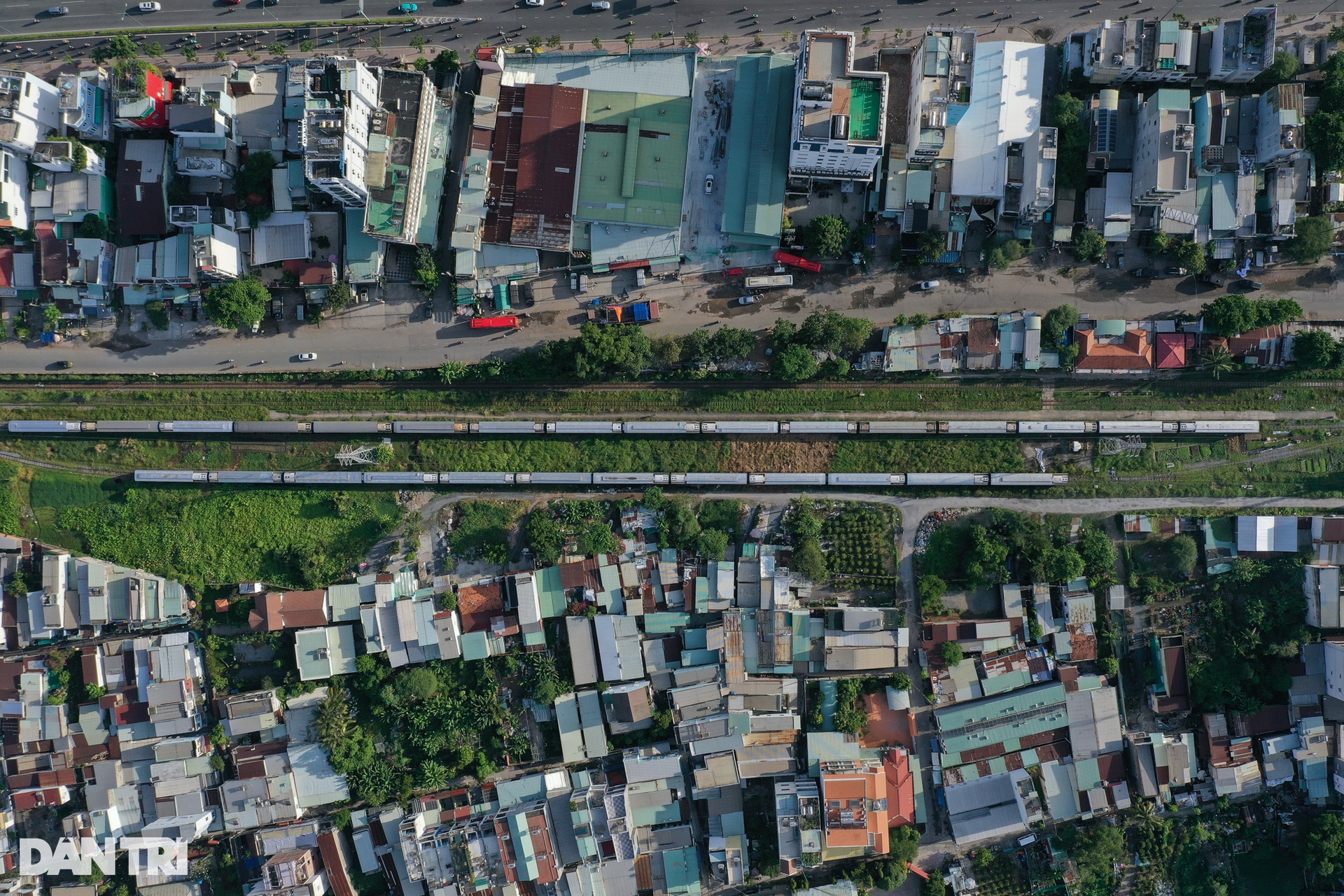 Dự án ga đường sắt treo hơn 20 năm ở TPHCM - 7 Dự án ga đường sắt treo hơn 20 năm ở TPHCM - 7