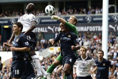 Man City chia điểm may mắn tại White Hart Lane