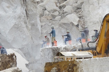 Lại sập mỏ đá làm 1 người chết, 7 bị thương nặng