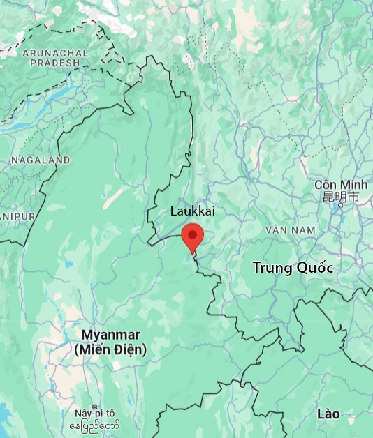 Η Μιανμάρ συλλαμβάνει 6 στρατηγούς που παραδόθηκαν στους αντάρτες - 2 Myanmar bắt giữ 6 tướng đầu hàng quân nổi dậy - 2