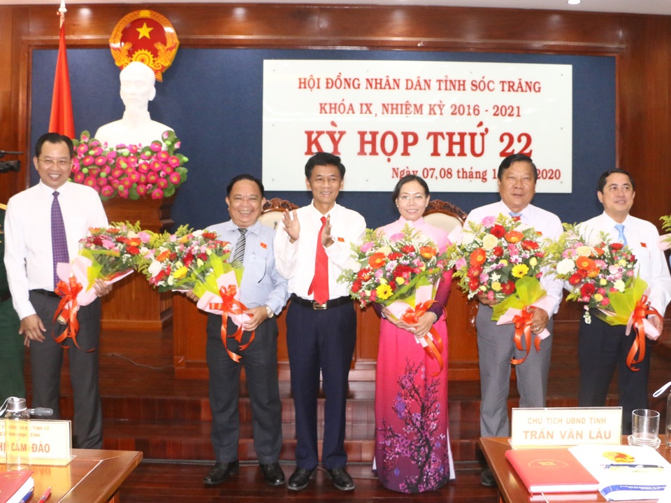 Thủ tướng phê chuẩn nữ Phó Chủ tịch UBND tỉnh Sóc Trăng 44 tuổi - 1 Thủ tướng phê chuẩn nữ Phó Chủ tịch UBND tỉnh Sóc Trăng 44 tuổi - 1