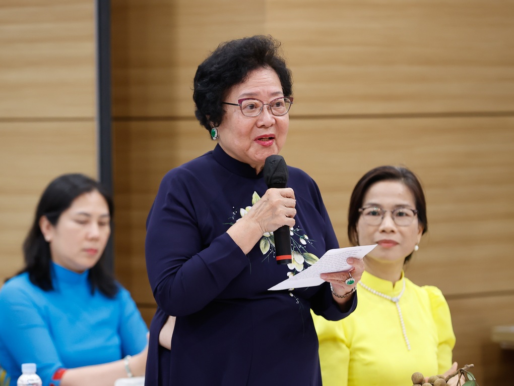 Lần đầu tiên nghe có CLB người giàu, Thủ tướng muốn nhân rộng mô hình - 1 Lần đầu tiên nghe có CLB người giàu, Thủ tướng muốn nhân rộng mô hình - 1