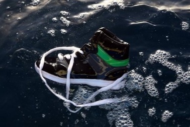 Chìm thuyền ngoài khơi Libya, hơn 100 người mất tích