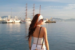 "View triệu đô" ở Nha Trang gây sốt, nhiều người dậy sớm xếp hàng chụp ảnh