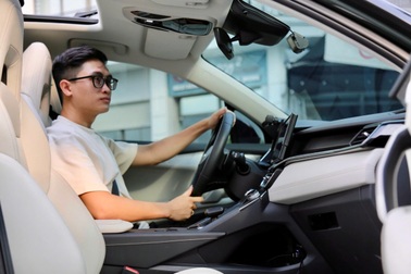 Lý do người dùng khó tính “chốt” Lynk & Co 06 ngay lần lái thử đầu tiên