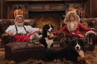 Nữ diễn viên 73 tuổi hạnh phúc bên bạn trai kém 6 tuổi