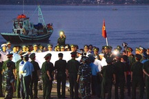 Thăng hàm Đại tá cho phi công Su – 30MK2 Trần Quang Khải