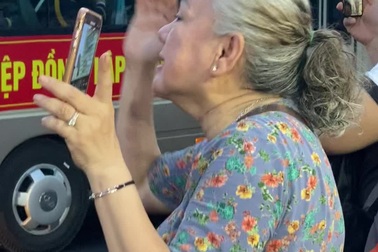 Màn kén rể gây sốt trên đường Tôn Đức Thắng