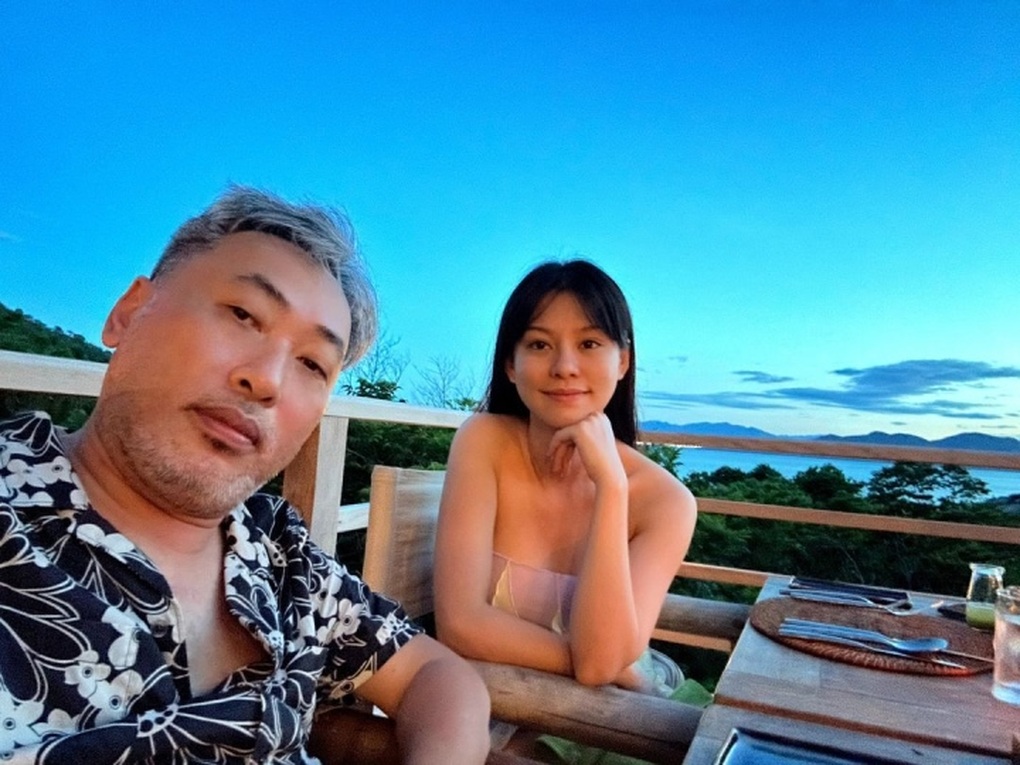 Bùi Lan Hương: Ngày càng gợi cảm, không ngại tình tứ bên Nguyễn Quang Dũng - 4 Bùi Lan Hương: Ngày càng gợi cảm, không ngại tình tứ bên Nguyễn Quang Dũng - 4