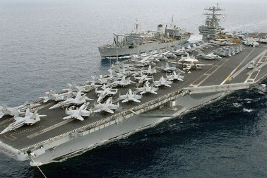 Mỹ công bố video Iran phóng tên lửa gần tàu sân bay