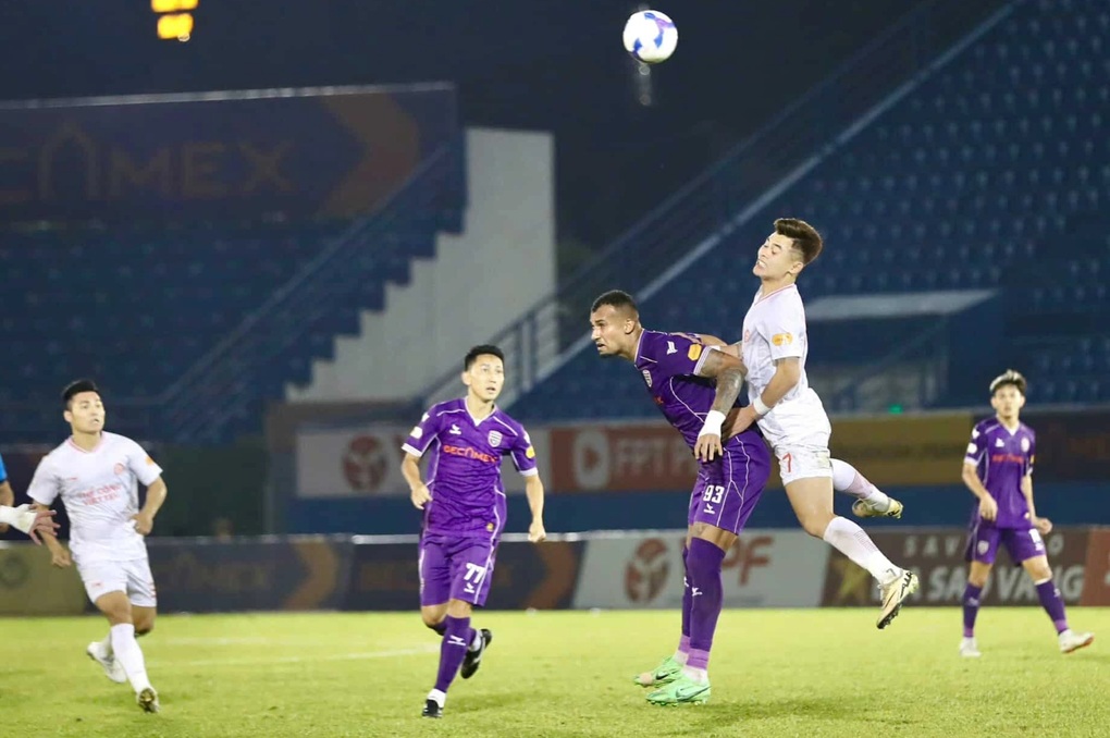 CLB Bình Dương thua ngược Thể Công Viettel, SL Nghệ An thắng CLB Bình Định - 3 CLB Bình Dương thua ngược Thể Công Viettel, SL Nghệ An thắng CLB Bình Định - 3