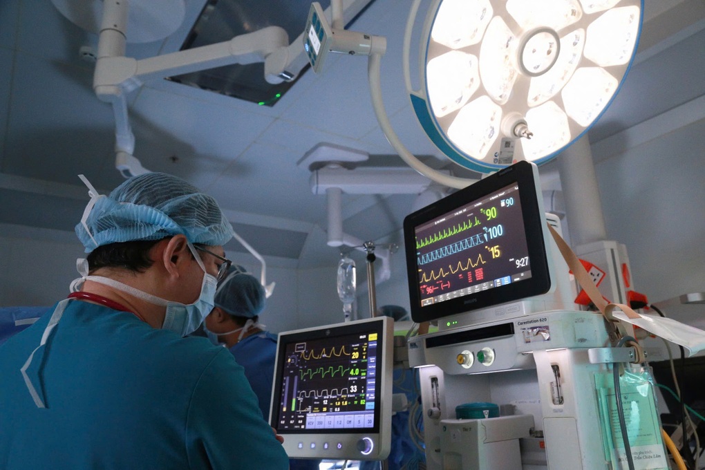 Tình huống cân não trong ca thông tim bào thai đầy thách thức ở TPHCM - 1