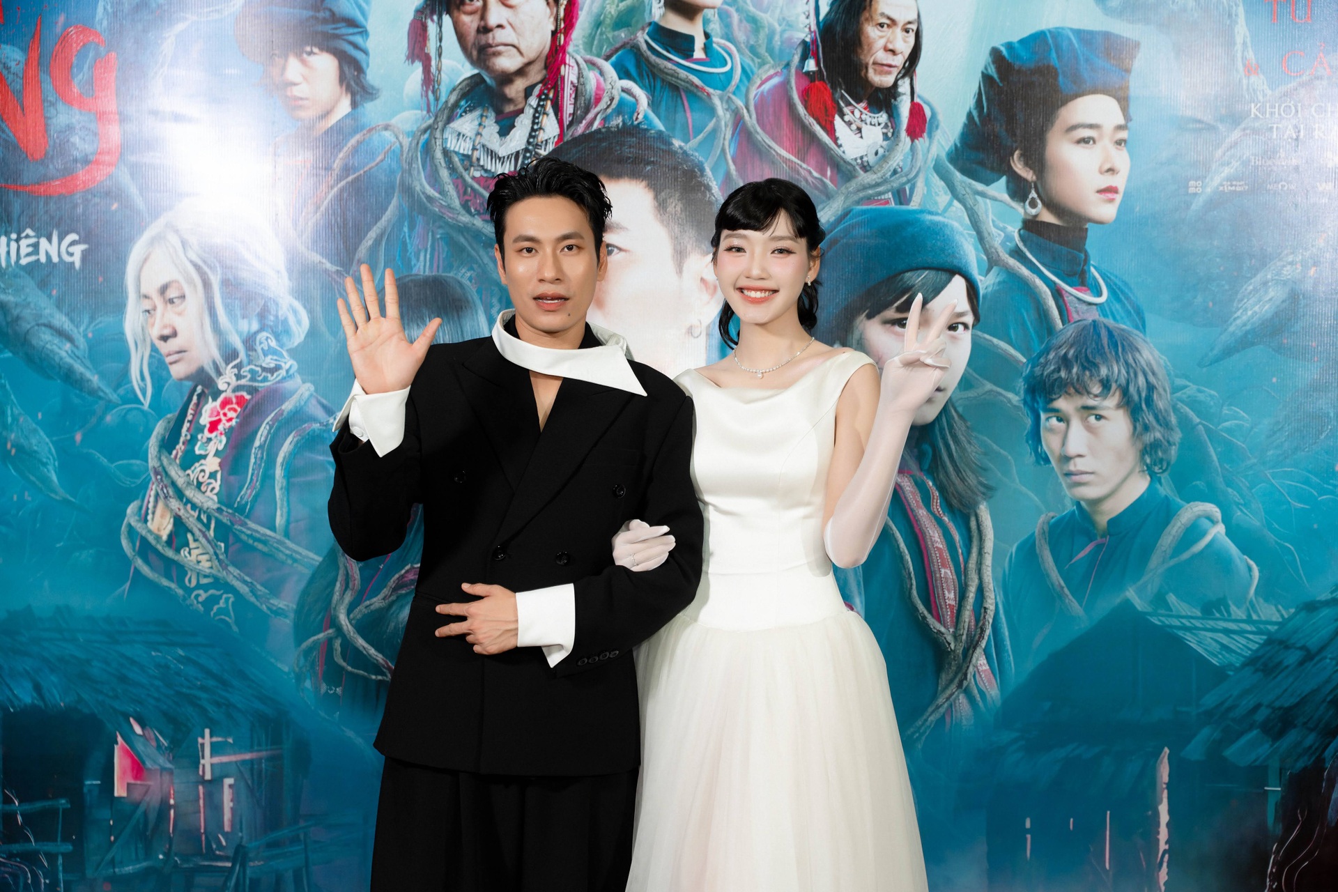 Thiên Ân - Kỳ Duyên diện váy đôi, khoe vẻ gợi cảm - 14 Thiên Ân - Kỳ Duyên diện váy đôi, khoe vẻ gợi cảm - 14