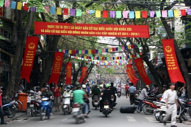 Hai tuần trước ngày bầu cử