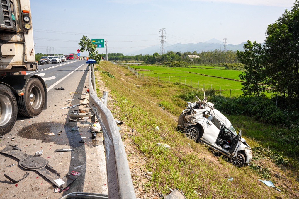 Trách nhiệm pháp lý trong vụ tai nạn trên cao tốc Cam Lộ - La Sơn - 1