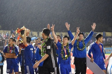 V-League 2017: Bầu Hiển và phần còn lại