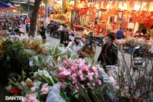 Lịch nghỉ Tết và Quốc Khánh: Giải nỗi lo sợ dịch, dân "đói" tiền đi mua sắm