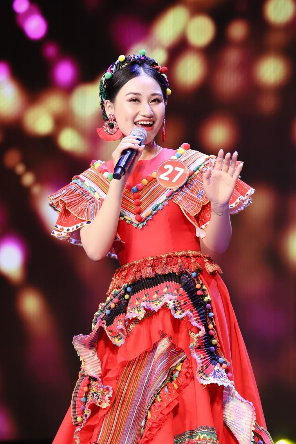 Làm mới nhạc phim Thương nhớ ở ai, Minh Ngọc gây ấn tượng tại Sao Mai - 1