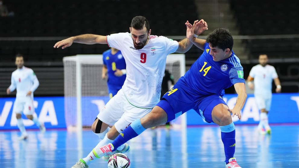 Thắng kịch tính Iran, Kazakhstan vào bán kết World Cup futsal - 2 Thắng kịch tính Iran, Kazakhstan vào bán kết World Cup futsal - 2