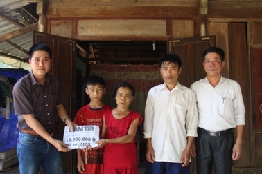 Gần 19 triệu đồng đến với chị Nguyễn Thị Hoa