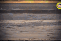 Kỳ lạ ngôi đền hơn 150 tuổi "lúc chìm lúc nổi" mỗi ngày