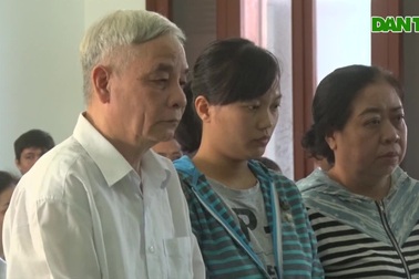 Nguyên Chánh án TAND tỉnh Phú Yên cùng 3 thuộc cấp hầu tòa