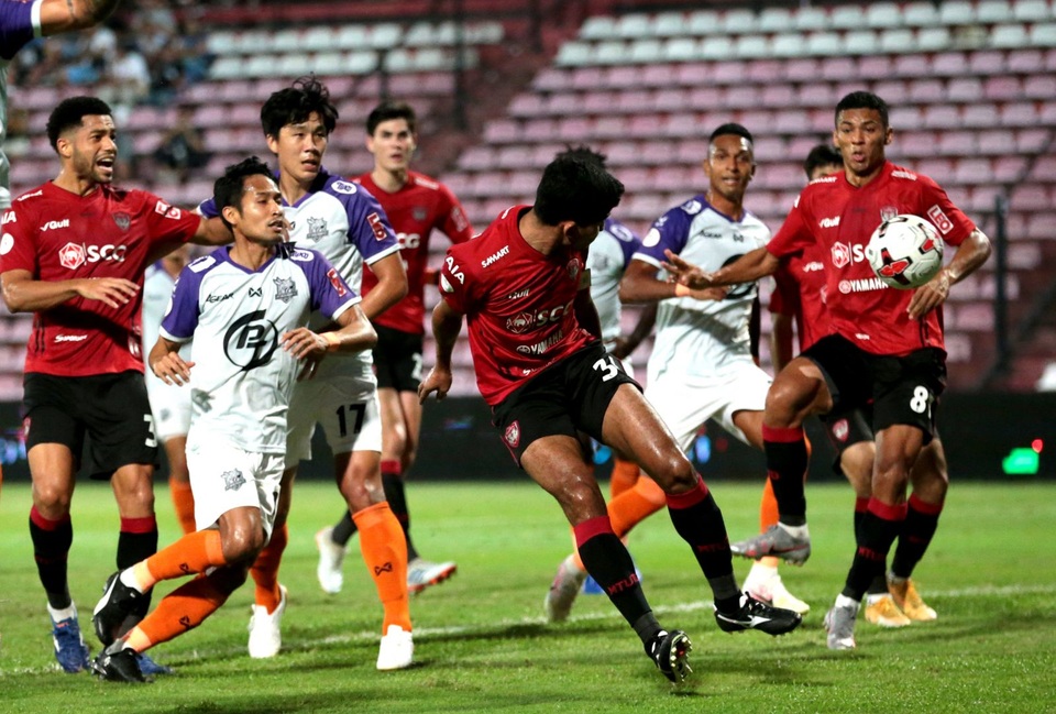 Đội bóng của Đặng Văn Lâm hòa kịch tính ở Thai-League - 4 Đội bóng của Đặng Văn Lâm hòa kịch tính ở Thai-League - 4